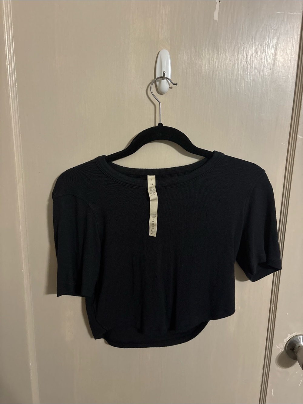 lululemon athletica Black Cropped Crew Tee
